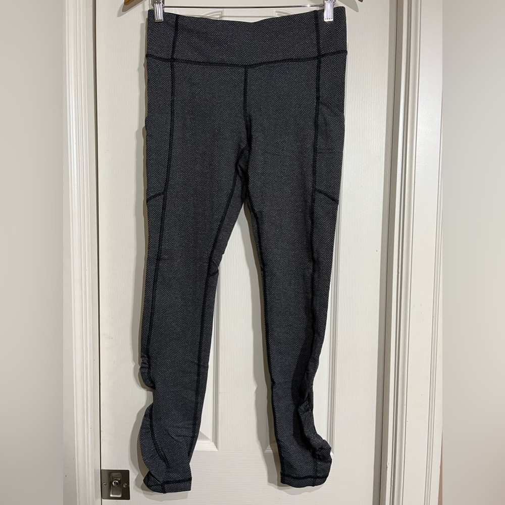 Lululemon Speed Tight IV - 
Giant Herringbone Black Heathered Black